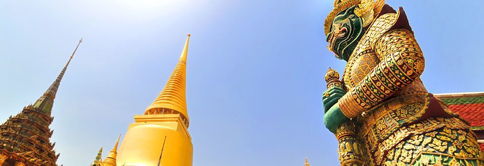 Tag til smukke og smilende Bangkok med en billig flybillet 